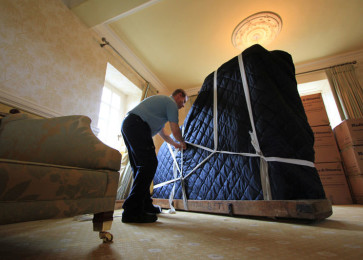 10 top tips for moving large or heavy objects