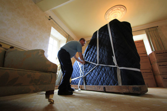 10 top tips for moving large or heavy objects